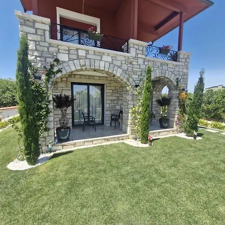 Velder House
