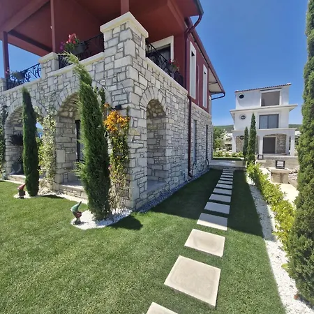 Velder House