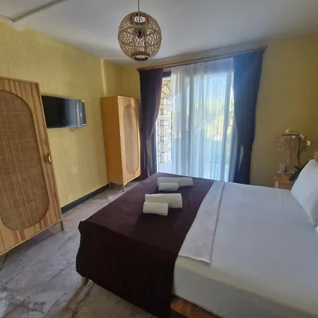 Velder House Hotel *