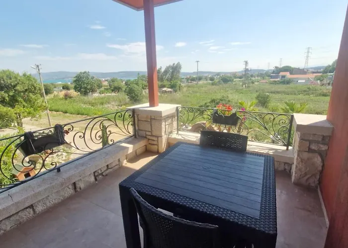 Velder House Отель Урла