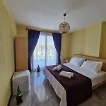 Velder House Hotel *