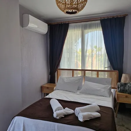Velder House Hotel *